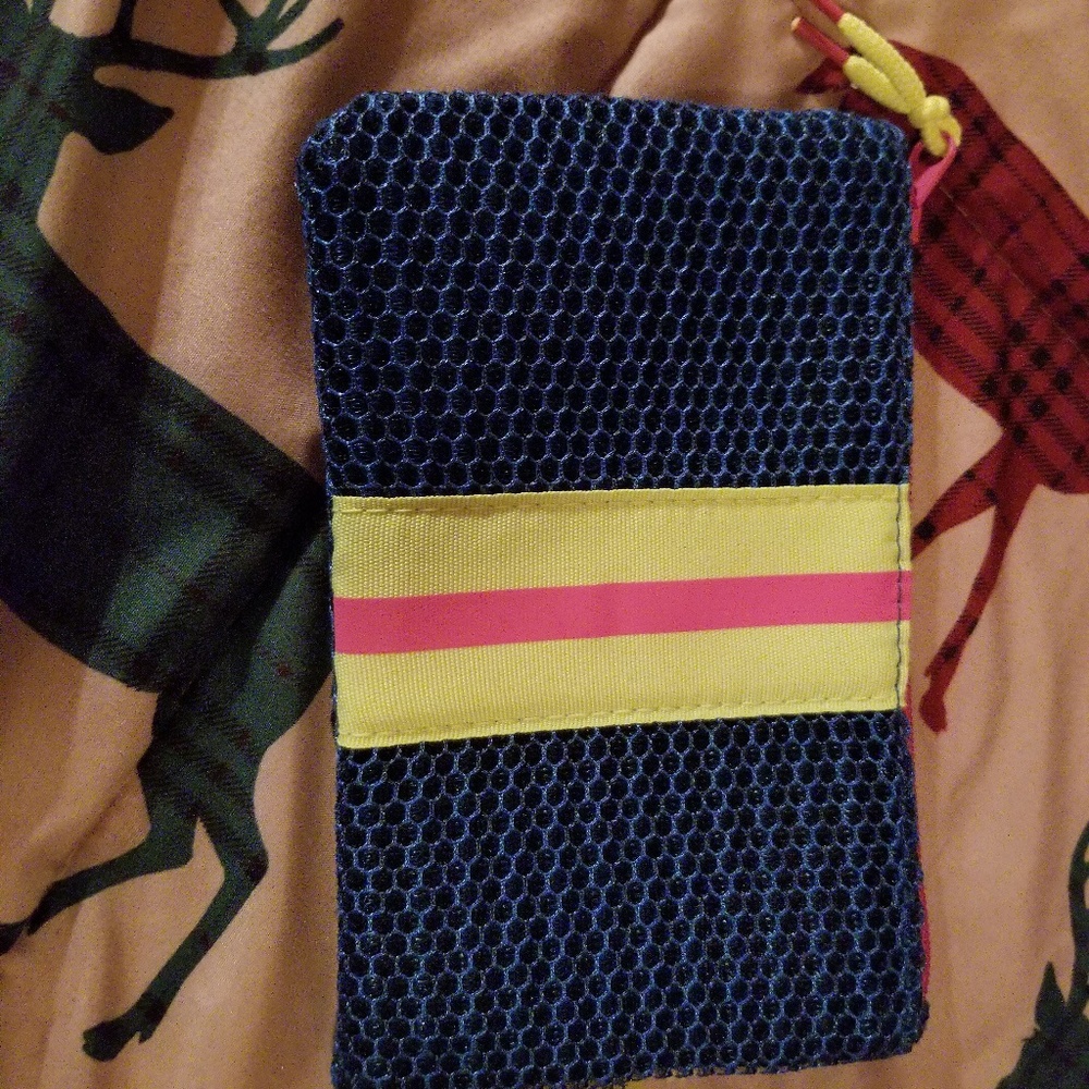 Ipsy makeup bag